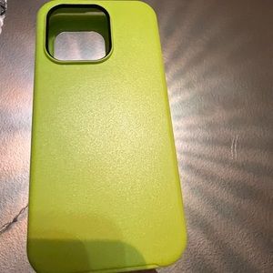 Lime Otterbox Case -iPhone 14pro